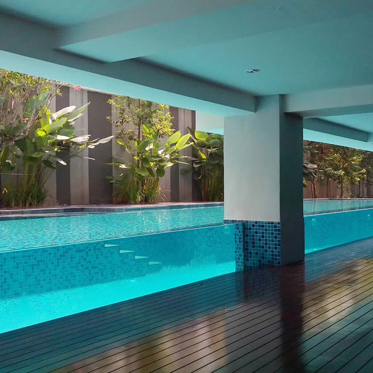 Hotel Borderless Acrylic Pool